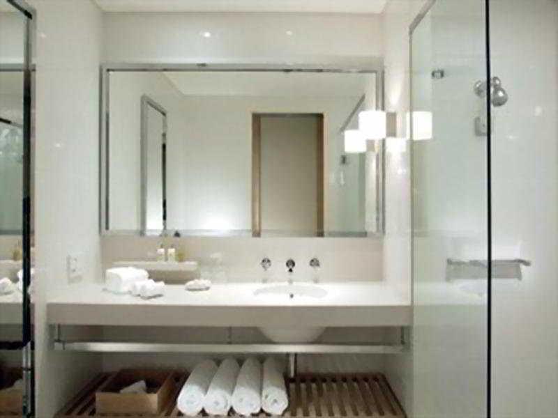 Crown Promenade Melbourne Hotel ภายนอก รูปภาพ