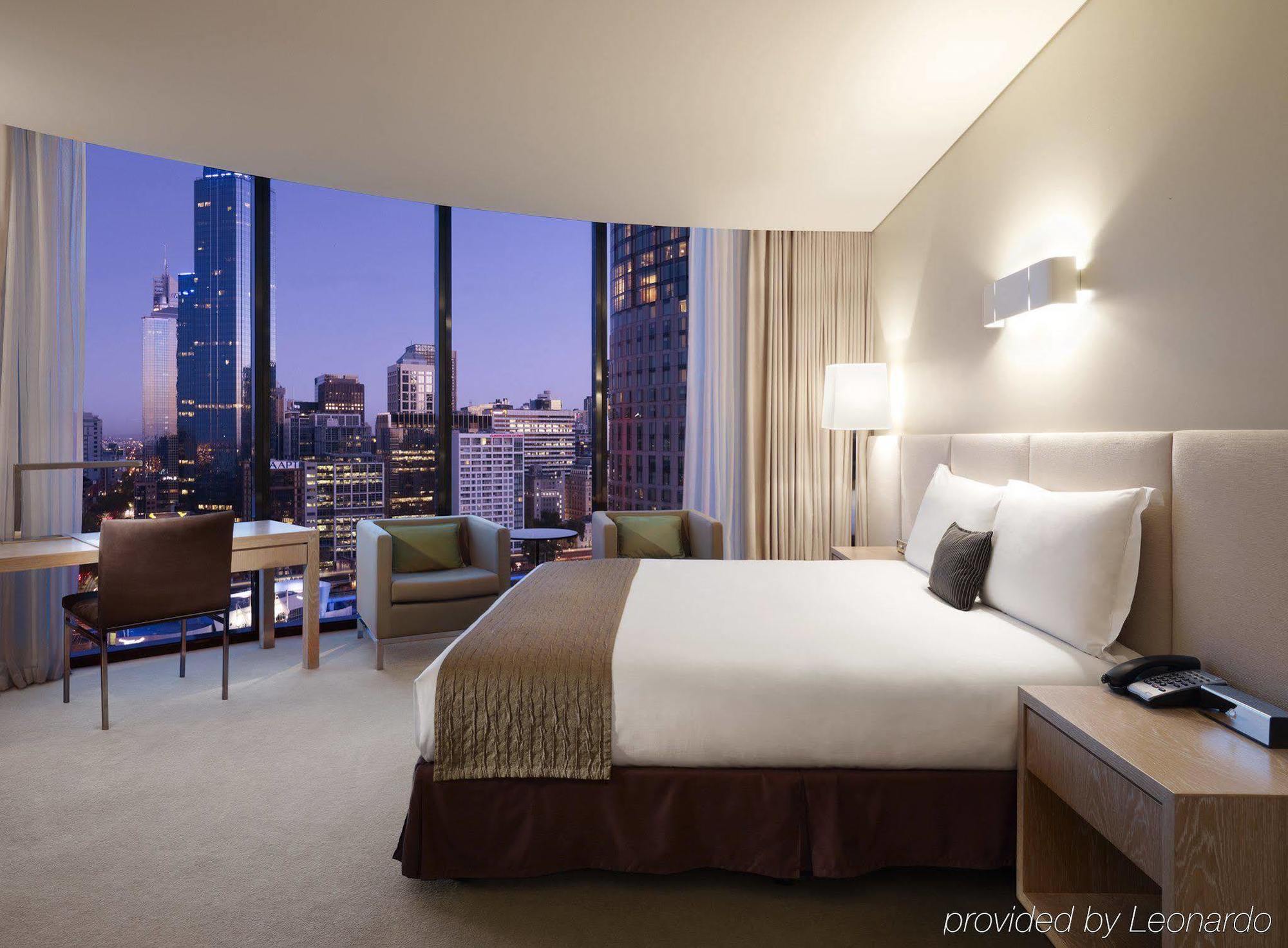 Crown Promenade Melbourne Hotel ภายนอก รูปภาพ